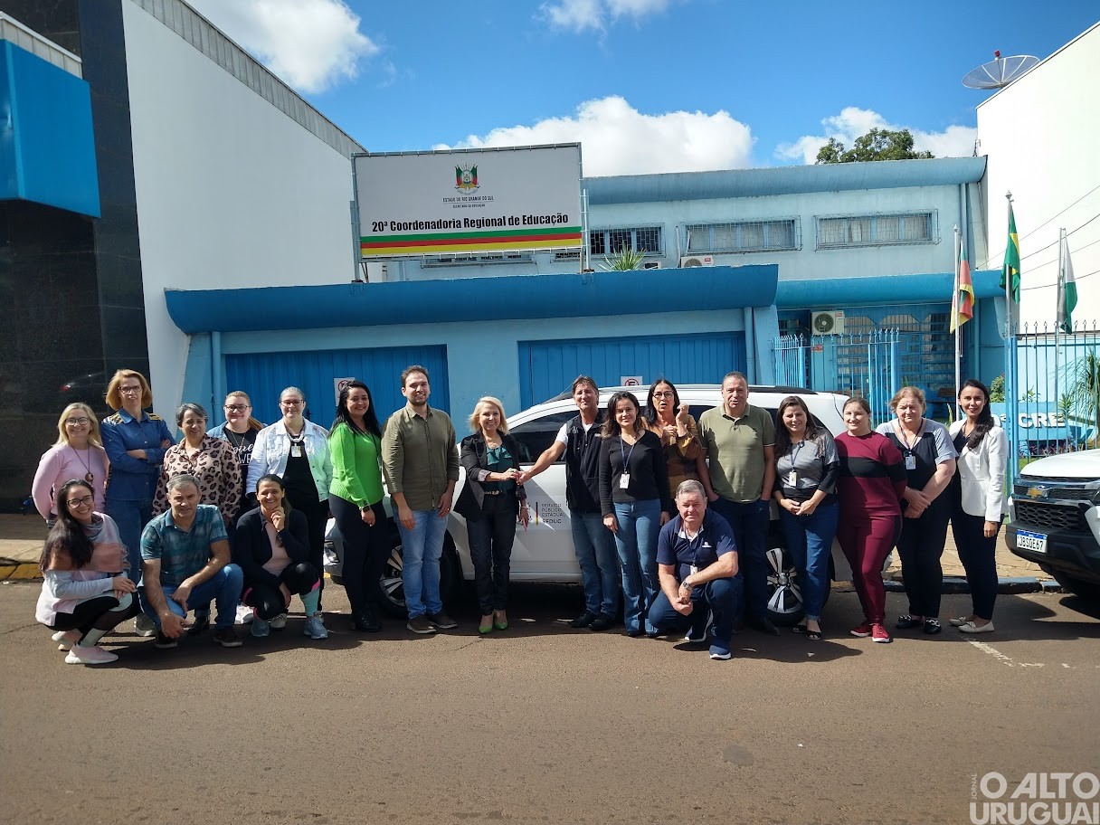 20ª Coordenadoria Regional de Educação recebe novo veículo