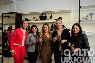 DONA Store inaugura em FW