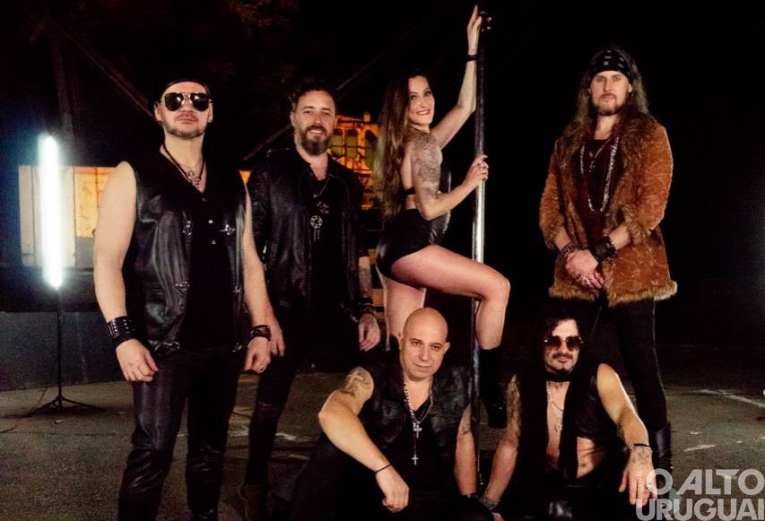 Banda Rosa's lança nova música "Vamos Dançar" no dia 30