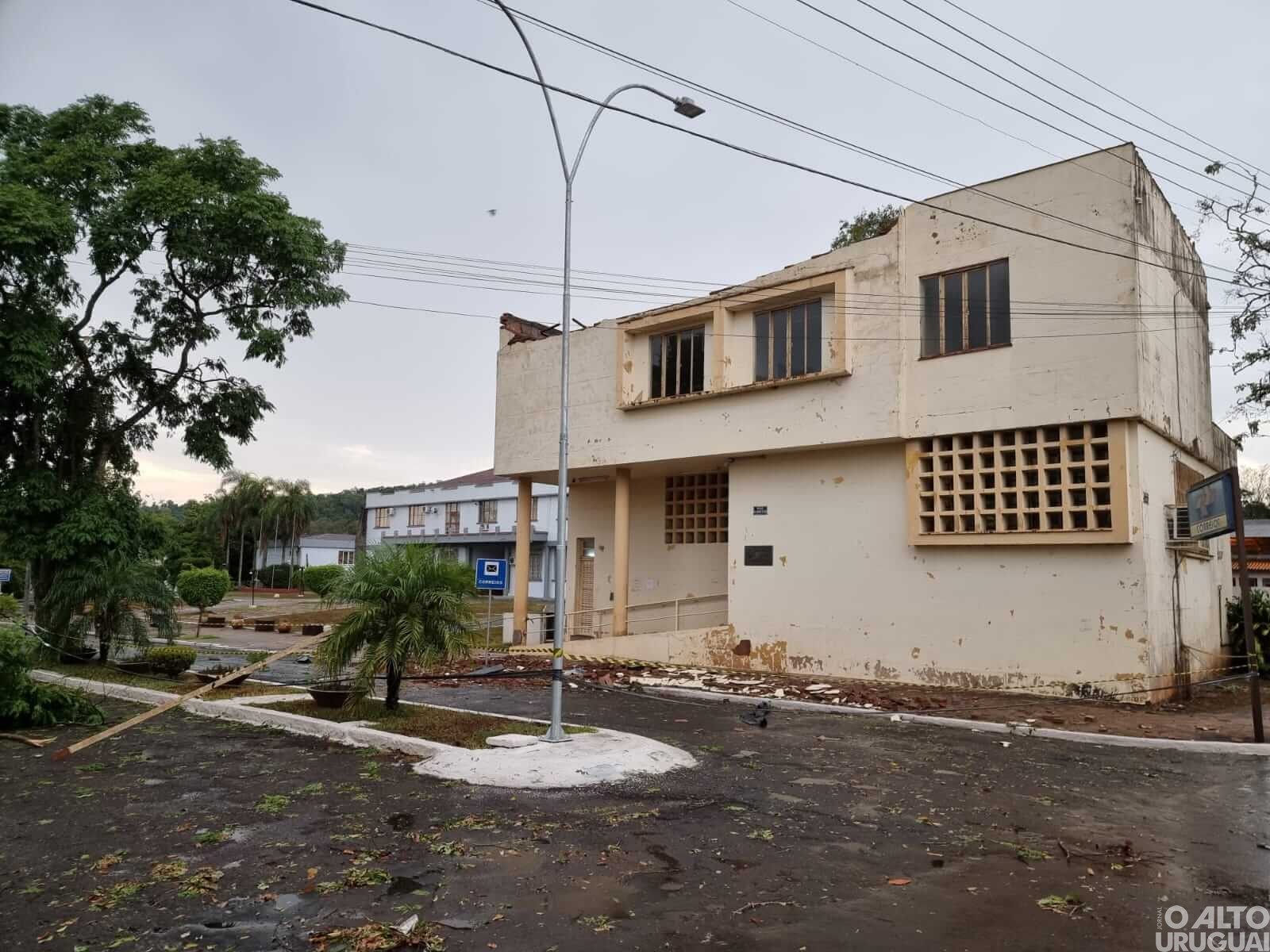 “Uma estiagem avassaladora, agora um temporal para levar o restante”