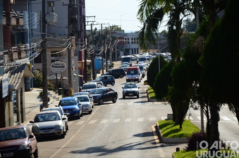 Profissionais de enfermagem promovem carreata