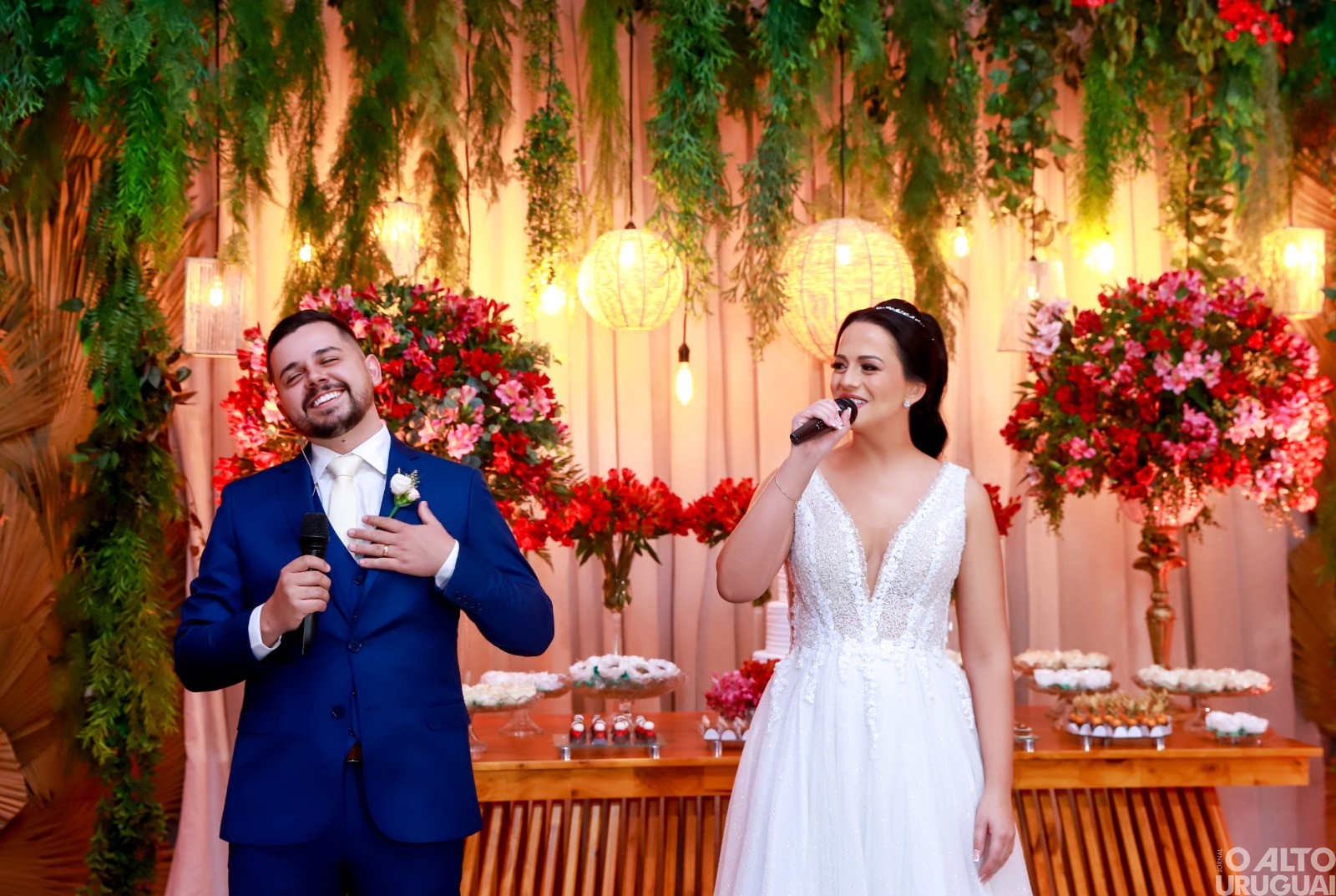 Vanessa Piton e Guilherme Barcarolo Ribeiro trocaram alianças em linda cerimônia na Catedral de FW