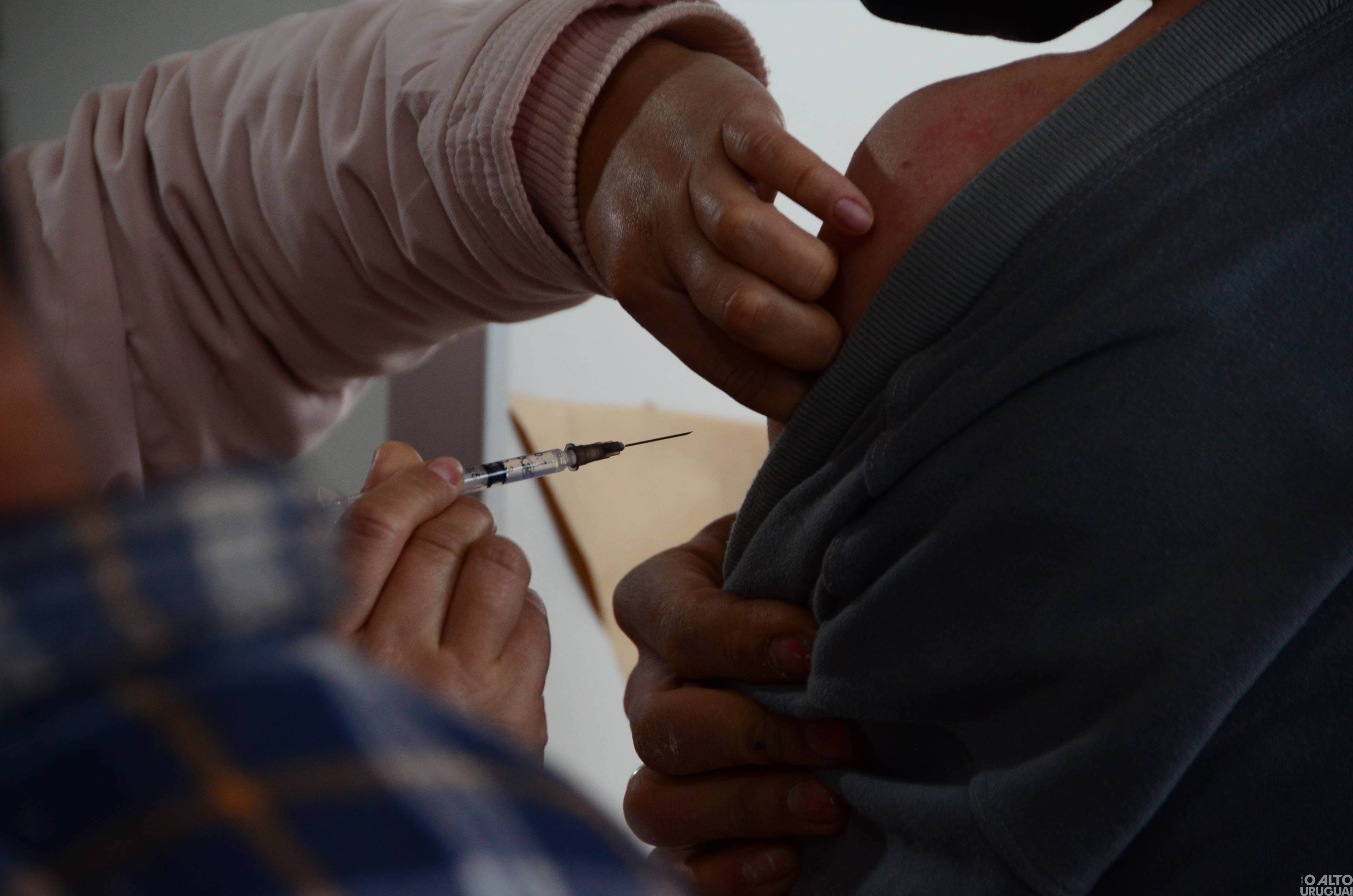 Certificado Nacional de Vacinação já pode ser emitido via internet