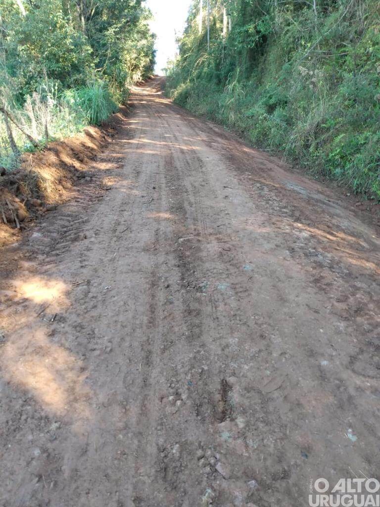 Taquaruçu do Sul: recuperação de estradas auxilia escoação de produção agrícola