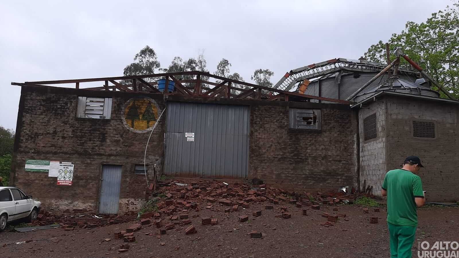 Defesa Civil e demais órgãos analisam estragos em Pinheirinho do Vale