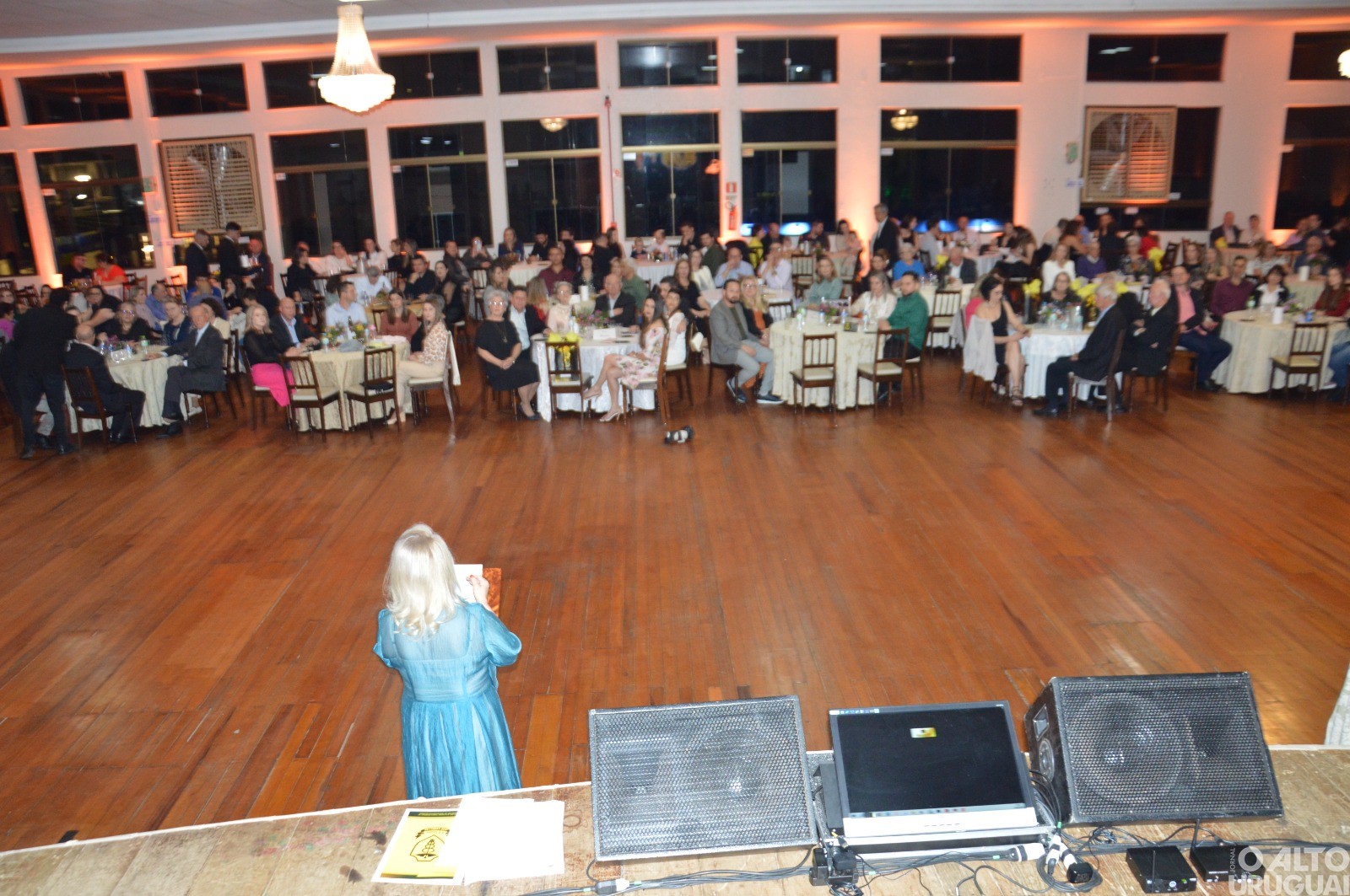 Jantar-dançante celebra os 60 anos da Escola Técnica José Cañellas em FW