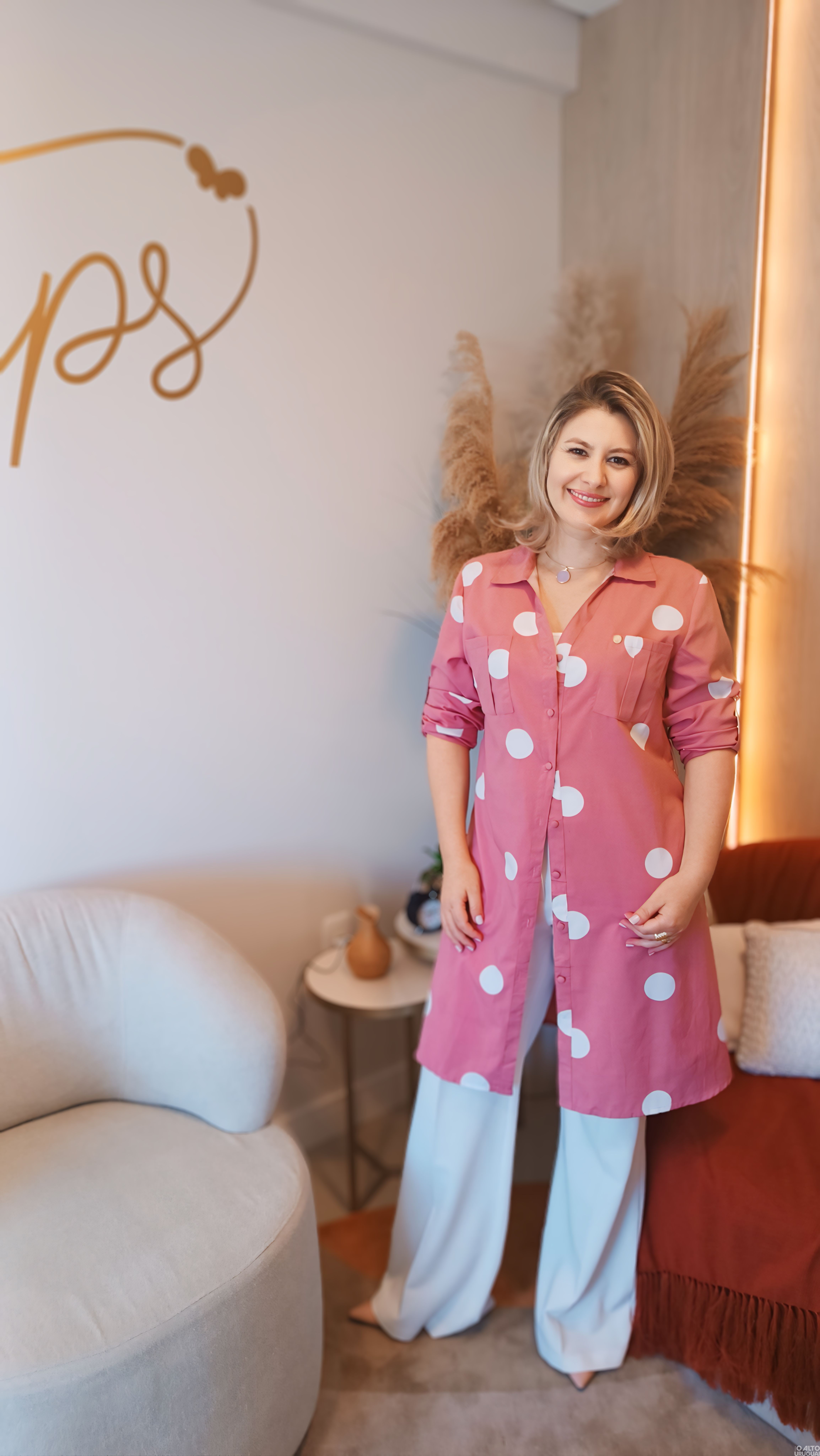 Tatieli Peixoto Signori reinaugura consultório em FW