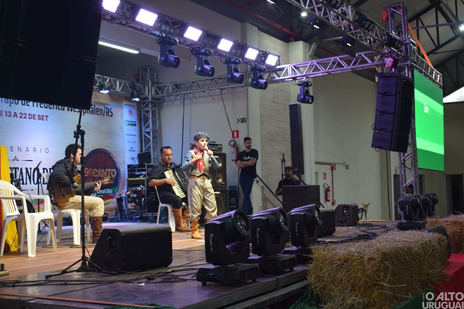 9º Canto do Barril encanta público durante Semana Farroupilha de FW