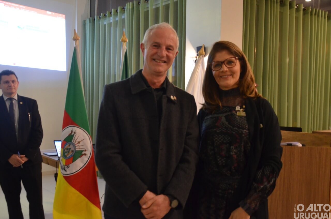 Rotary Club FW Barril e Interact empossam novas diretorias