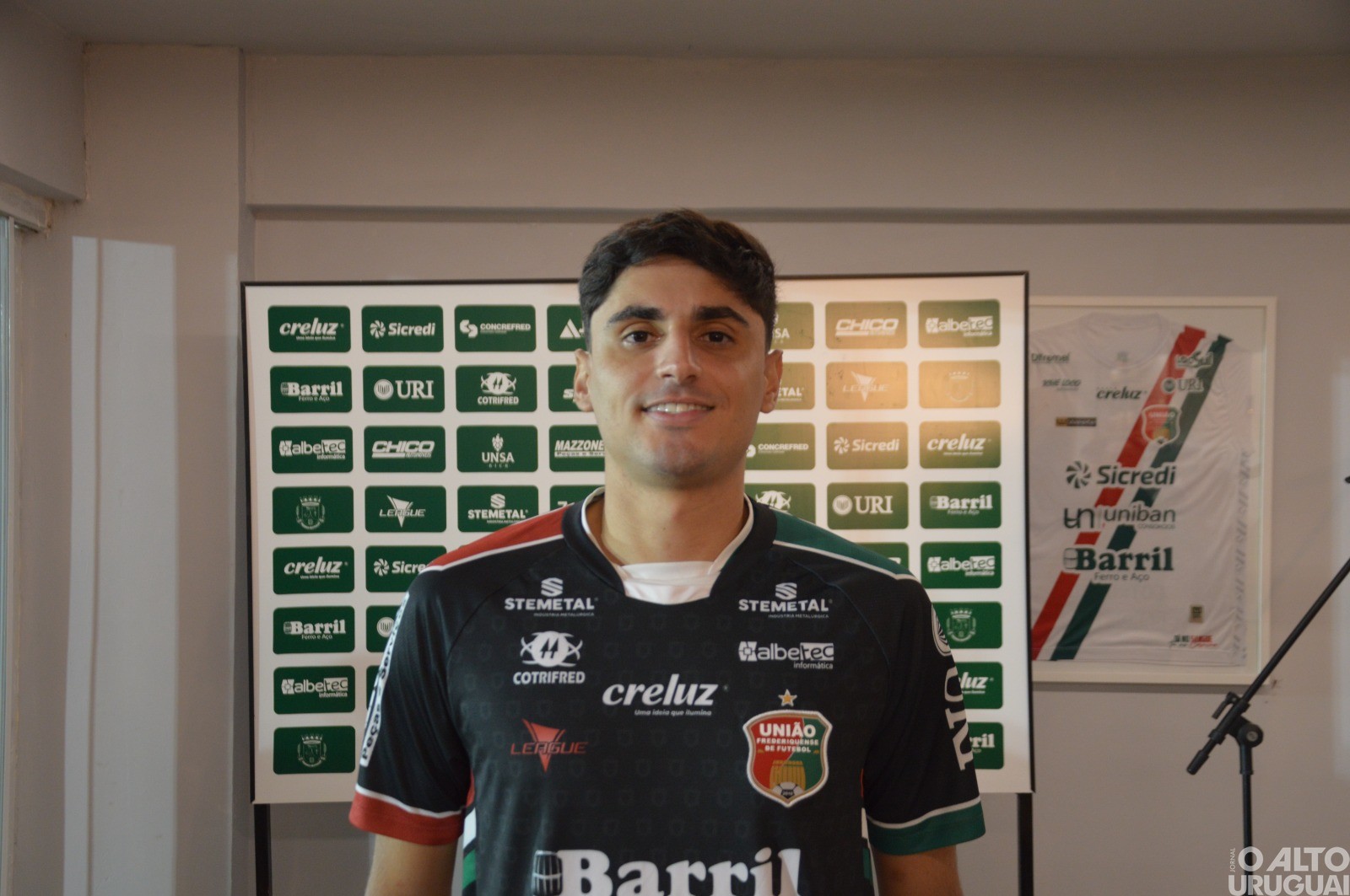 União-FW apresenta novos jogadores e novo uniforme