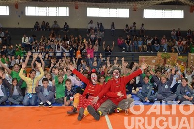 Ludicidade e protagonismo estudantil marcam a 16ª Feira do Livro e Mostra Pedagógica