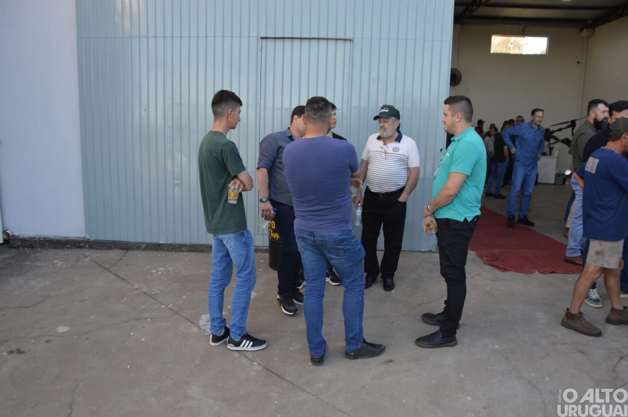 Geoagroos reinaugura em FW