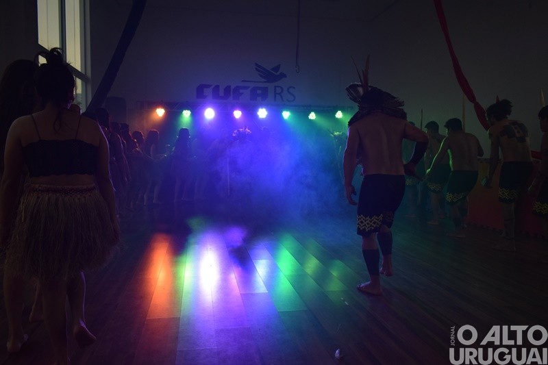 Projeto "O Povo Kaingang" realiza apresentações em municípios da região