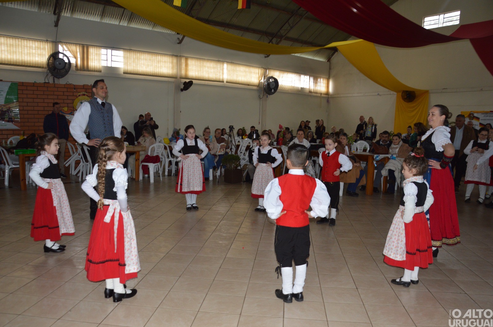 Mais de 500 pessoas participam da 33ª Julifest