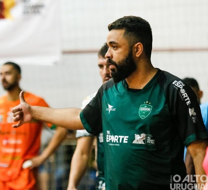 Raphael Melo deixa o comando do Guarani Futsal