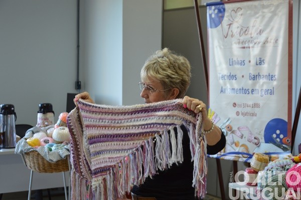 Tricolã promove workshop de tricô e crochê em FW
