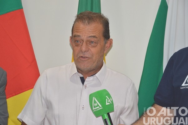 Prefeitura de FW apresenta selo e programação comemorativos aos 70 anos