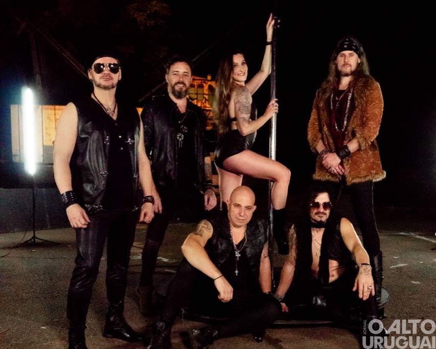 Banda Rosa's lança nova música "Vamos Dançar" no dia 30