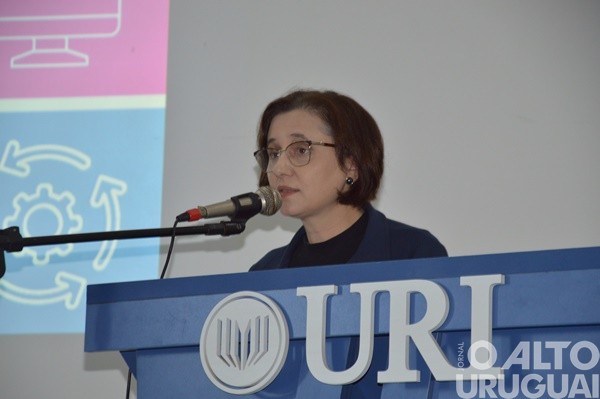 Frederico Westphalen debate excelência e avaliação no ensino público