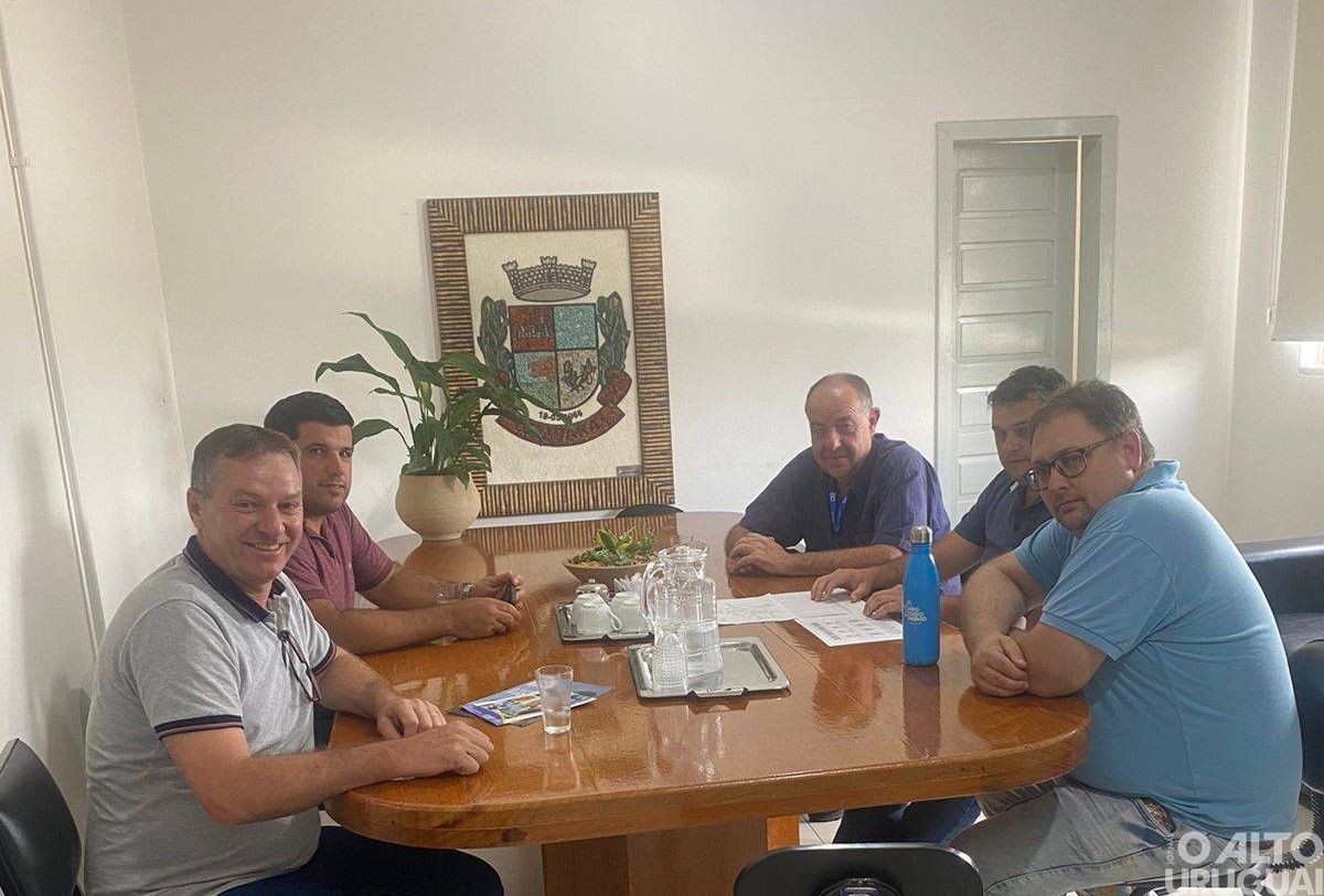 Prefeito em exercício de Caiçara Dirceu Bisognin visita estação de tratamento de esgoto