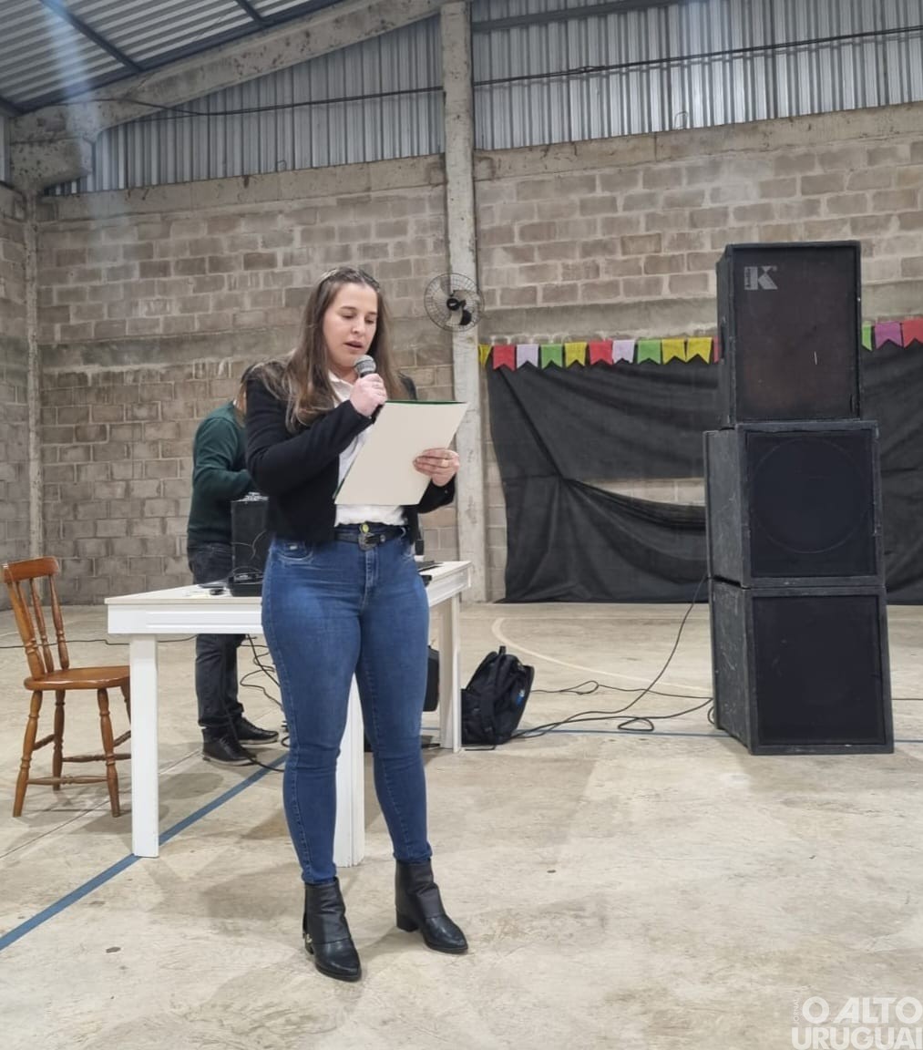 Palestra sobre desafios da educação dos filhos na era digital é realizada em Vista Alegre