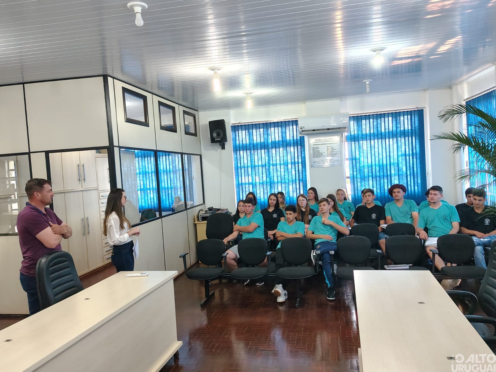 Estudantes da CFR de FW conhecem estrutura política de Taquaruçu do Sul