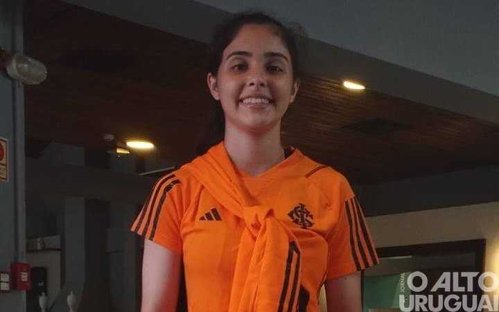 Jovem de Ametista do Sul assina contrato com o Internacional