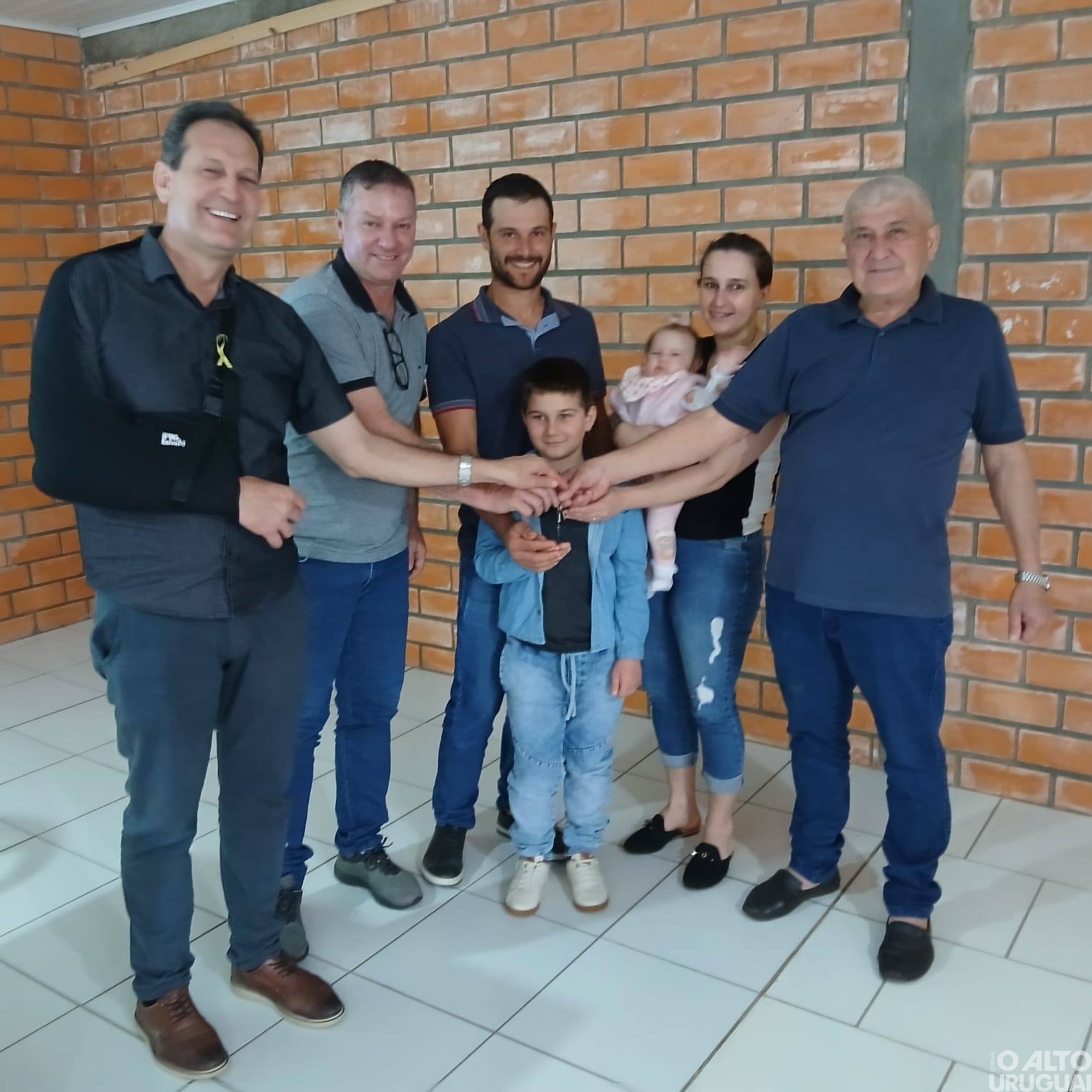 Caiçara realiza entregas do Programa Nacional de Habitação Rural