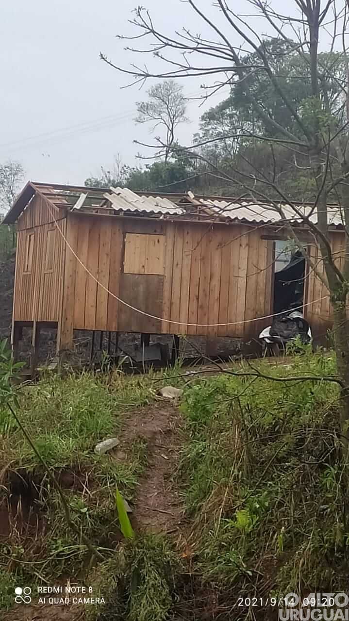 Planalto: temporal danifica casas da comunidade Guarani