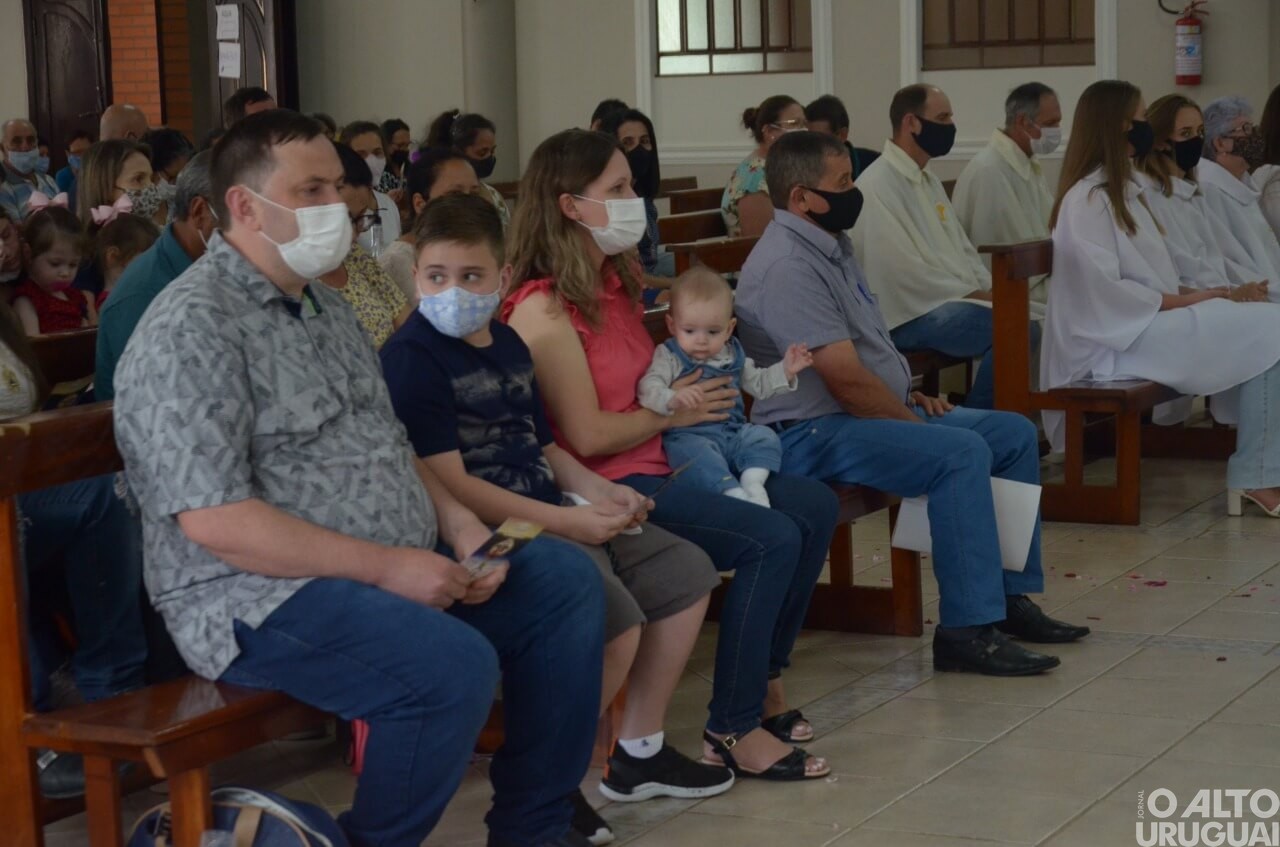 31ª romaria reúne fiéis no bairro Jardim Primavera