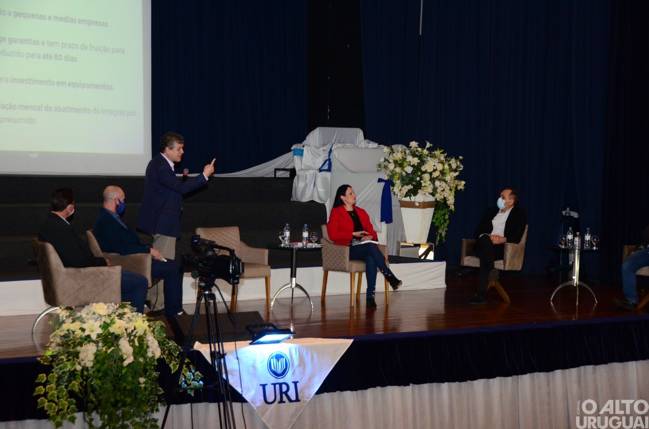 Secretário do Desenvolvimento Econômico do RS dialoga com lideranças da região