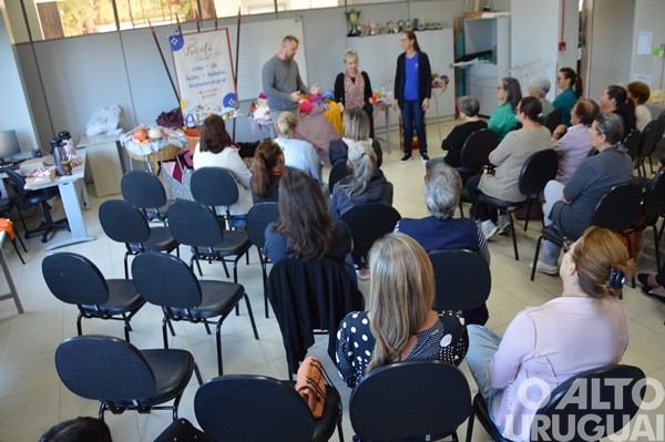 Tricolã promove workshop de tricô e crochê em FW