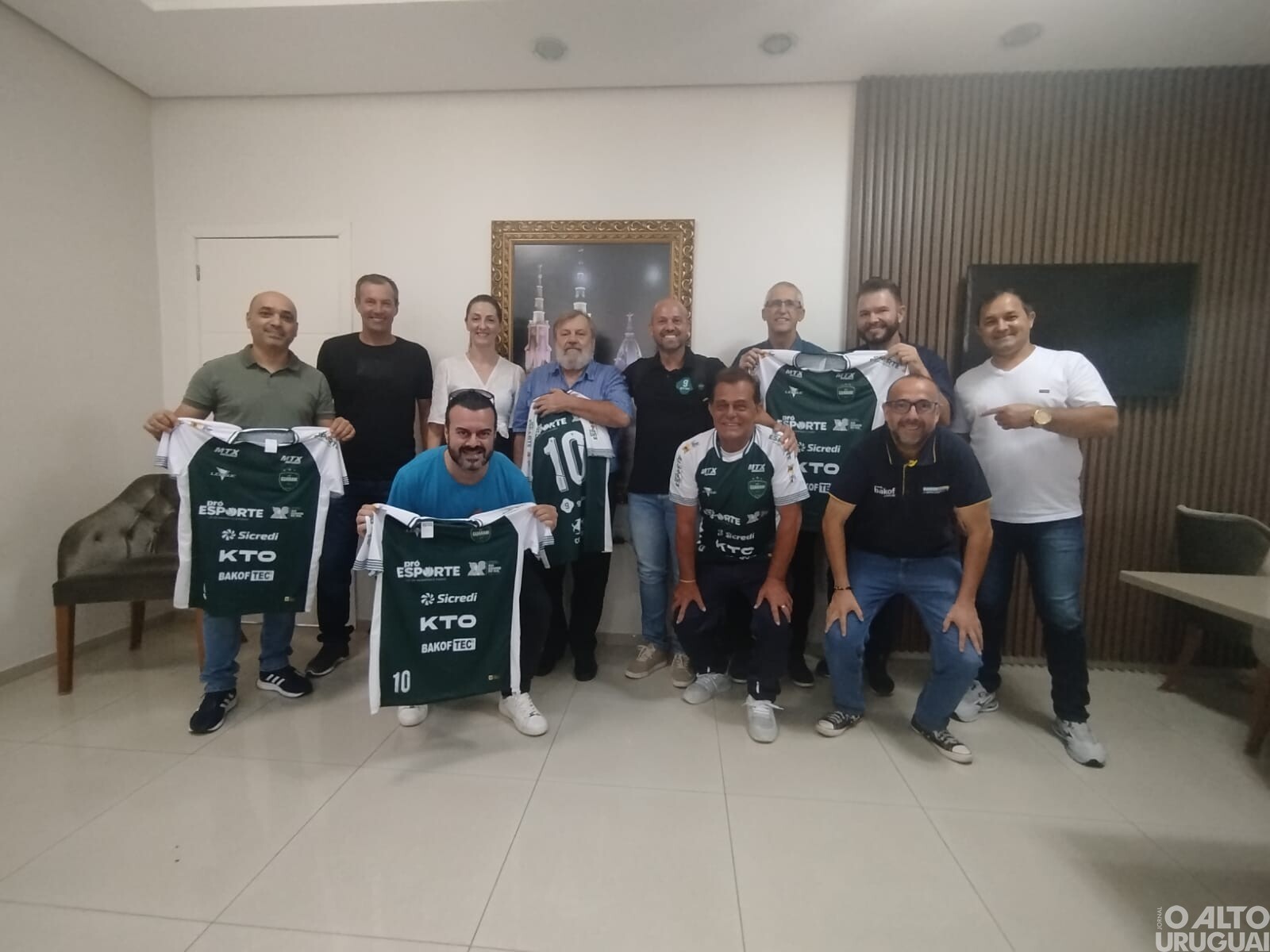 Guarani Futsal realiza reunião com a Prefeitura de FW