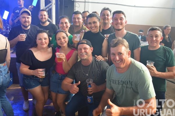 Festa do São Miguel do Braga reúne centenas de pessoas