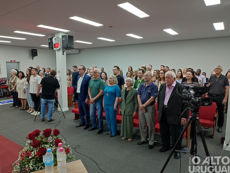 Poder Legislativo valoriza professores com a Condecoração Mérito Educacional Barril