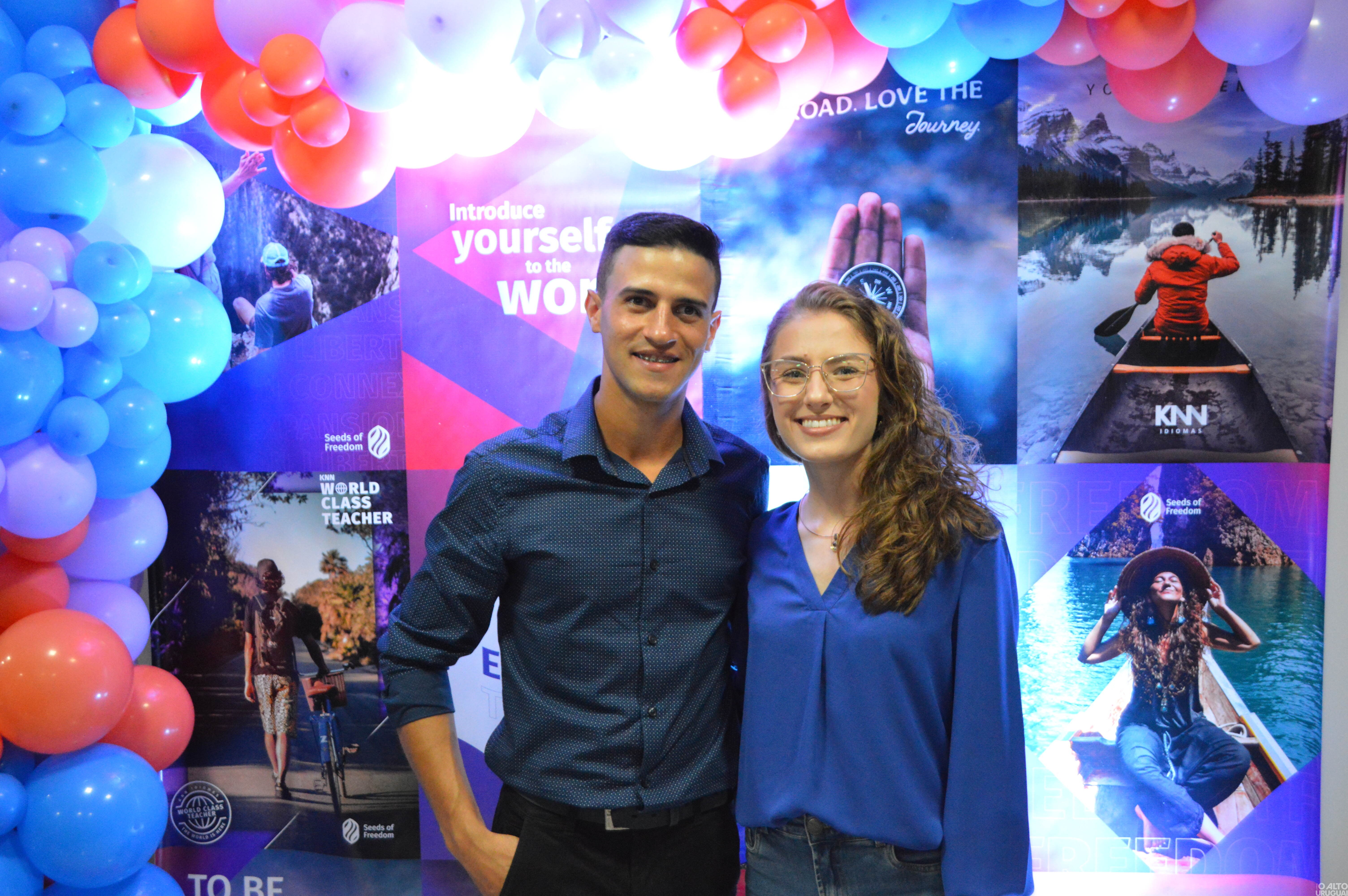 Com cerca de 400 alunos a KNN forma suas primeiras turmas de inglês em FW