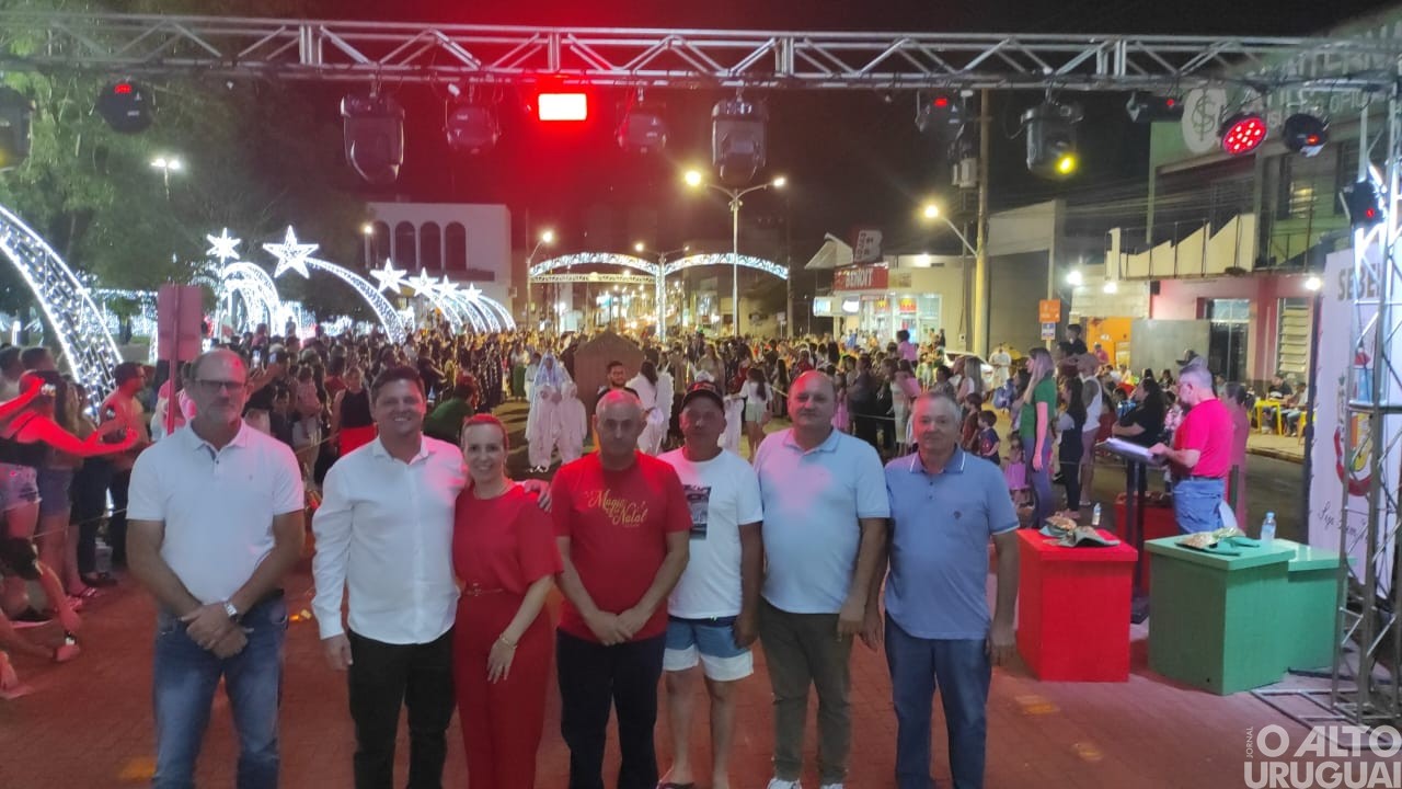 2º Magia do Natal de Seberi surpreende o público com desfile natalino e chegada do Papai Noel