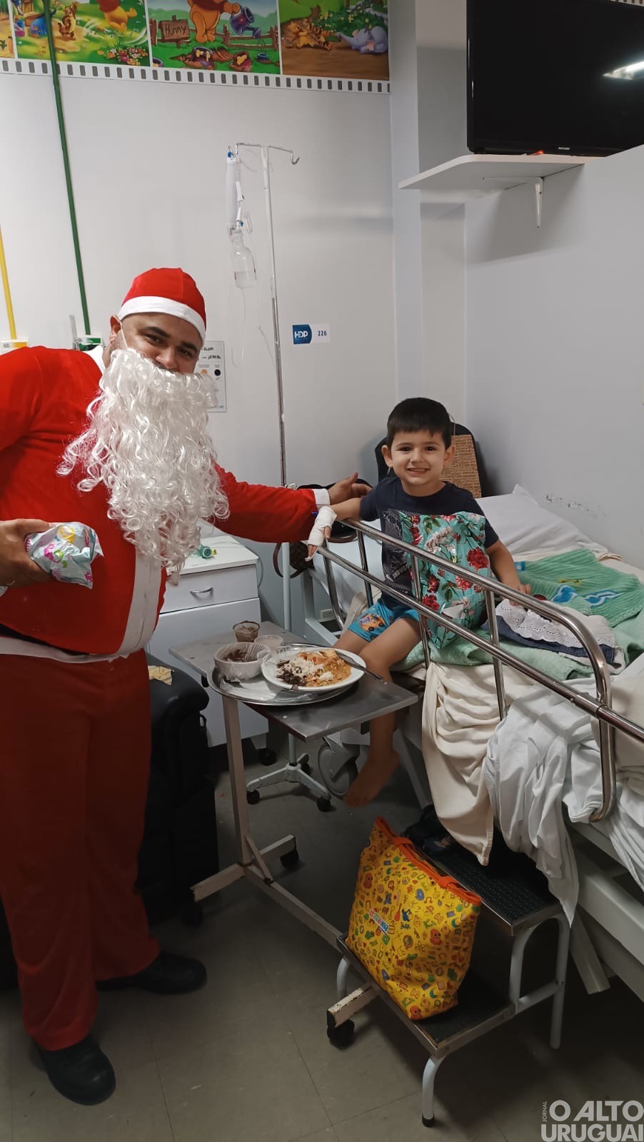 Natal Solidário da AUNP-RS leva alegria a crianças internadas em Frederico Westphalen e Seberi