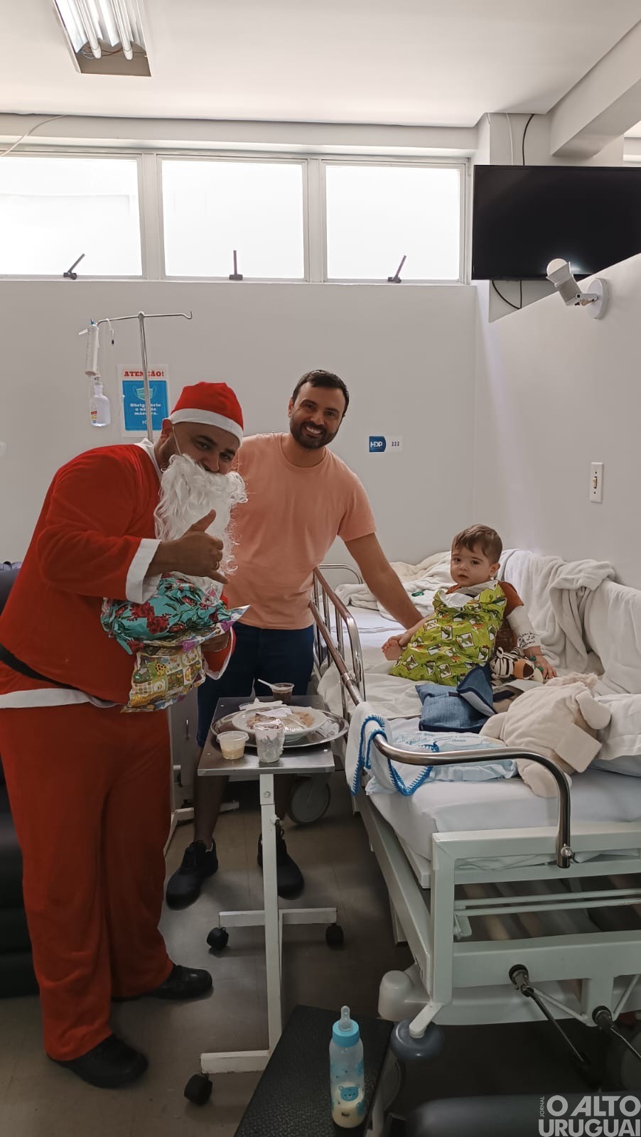 Natal Solidário da AUNP-RS leva alegria a crianças internadas em Frederico Westphalen e Seberi