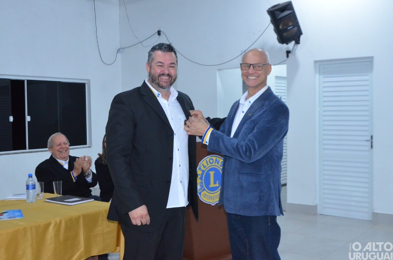 Lions Clube de FW dá posse a sua nova diretoria