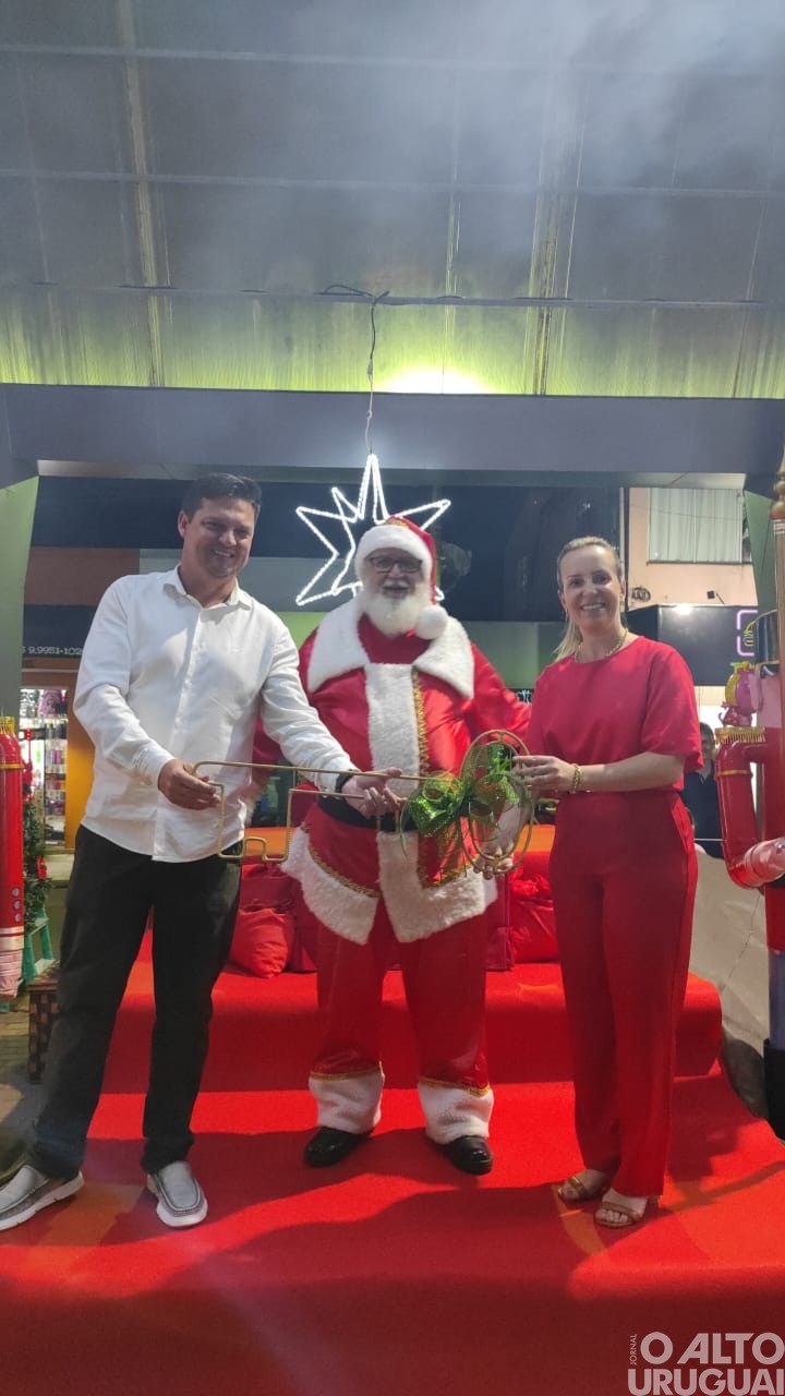 2º Magia do Natal de Seberi surpreende o público com desfile natalino e chegada do Papai Noel