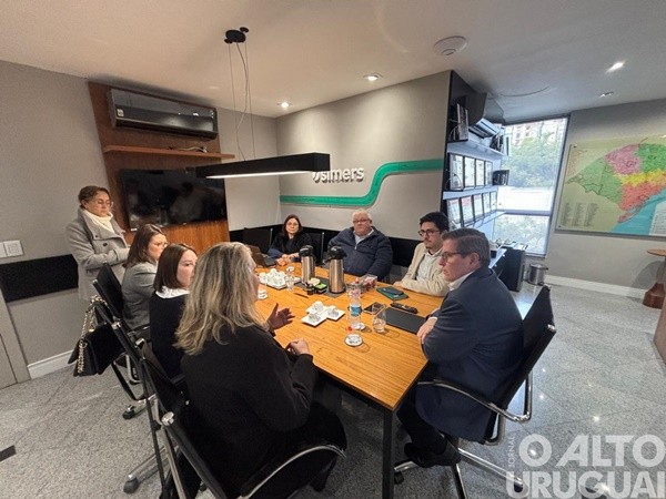 ADI Multimídia e Simers debatem papel da comunicação e vínculo com as comunidades