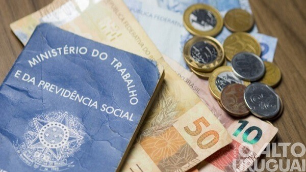 Governo propõe salário mínimo de R$ 1.169 para 2022