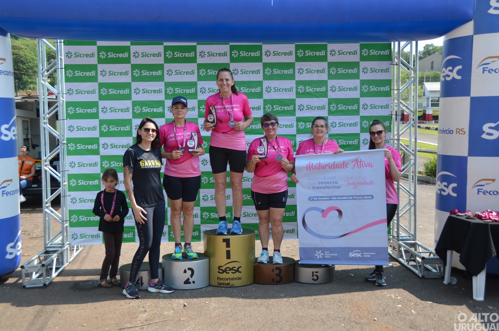 Rústica da Longevidade/Outubro Rosa reúne atletas de toda a região em FW