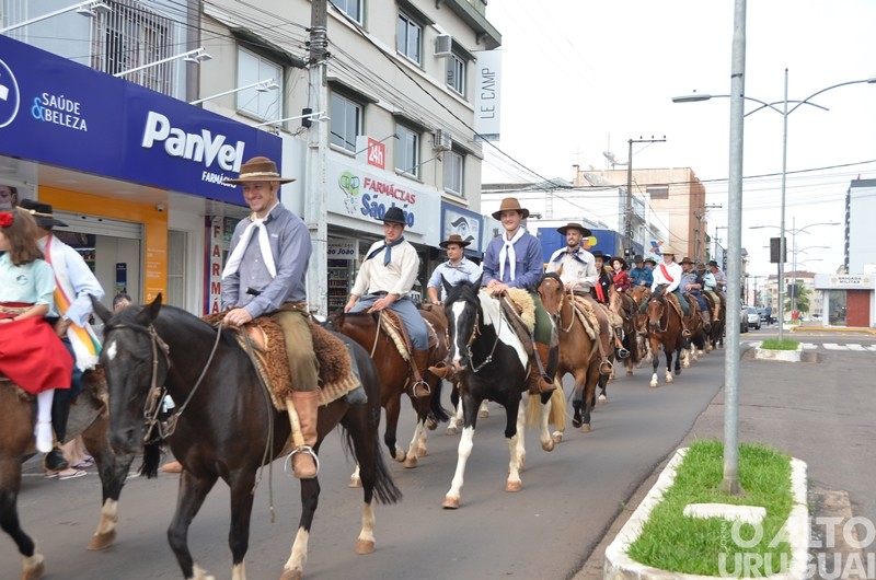 CTG Rodeio da Querência faz programação em homenagem ao Dia do Gaúcho