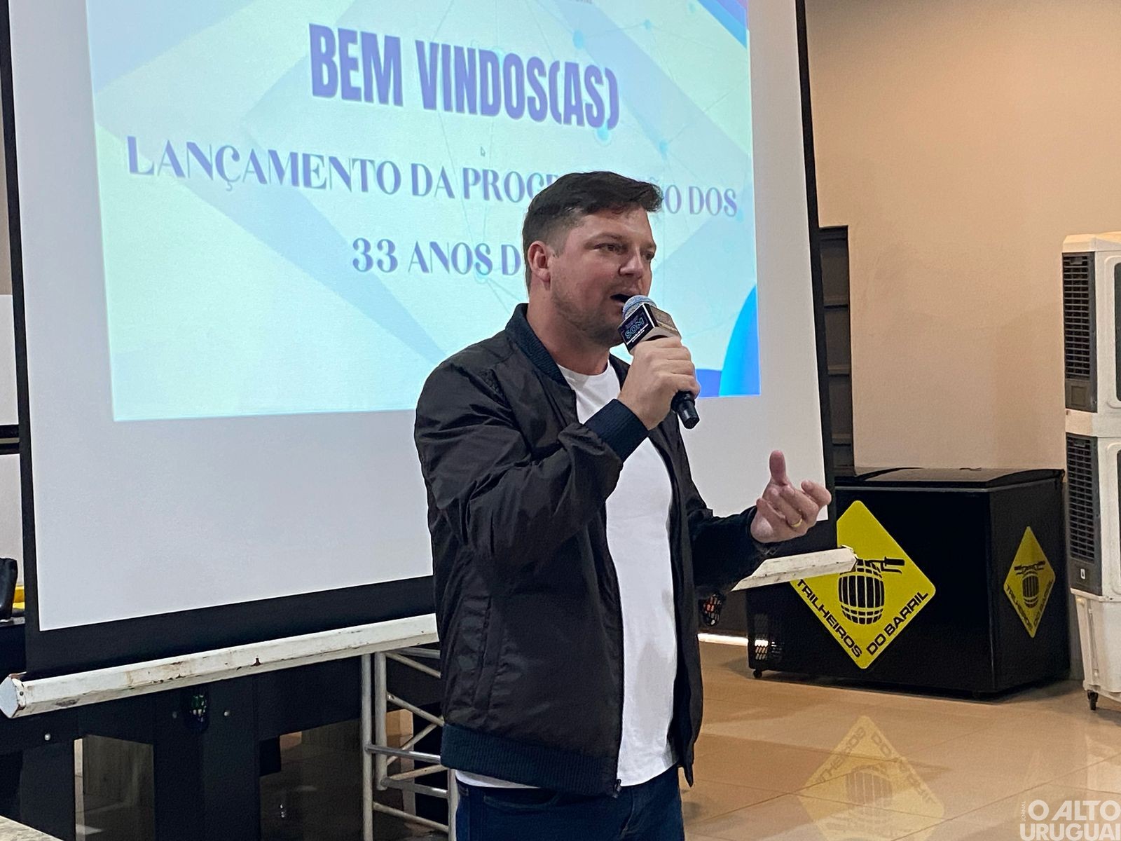 URI/FW lança o calendário comemorativo dos 33 anos da instituição