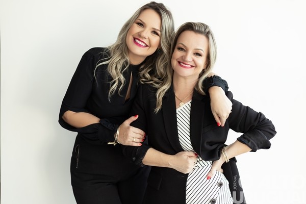 Clínica completa 2O anos de funcionamento