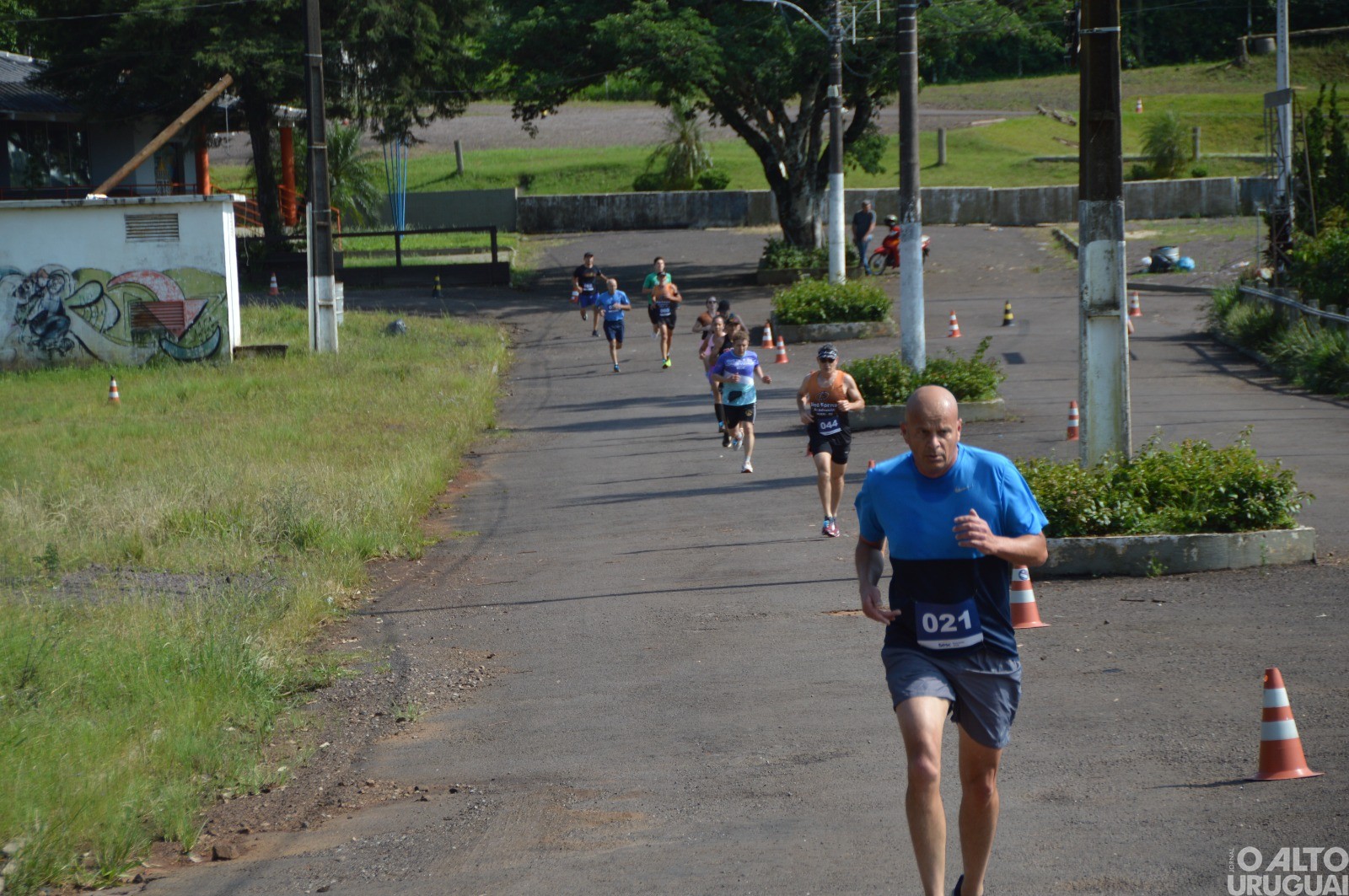 Rústica da Longevidade/Outubro Rosa reúne atletas de toda a região em FW