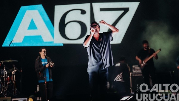 Mistura de ritmos marca o terceiro dia de shows da Expofred 2025