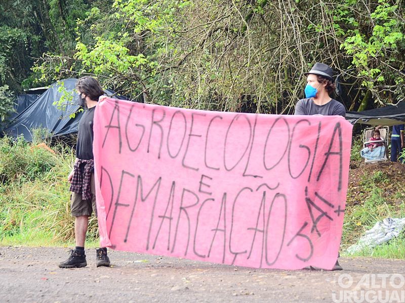 Indígenas voltam a bloquear trânsito na BR-386 em Iraí